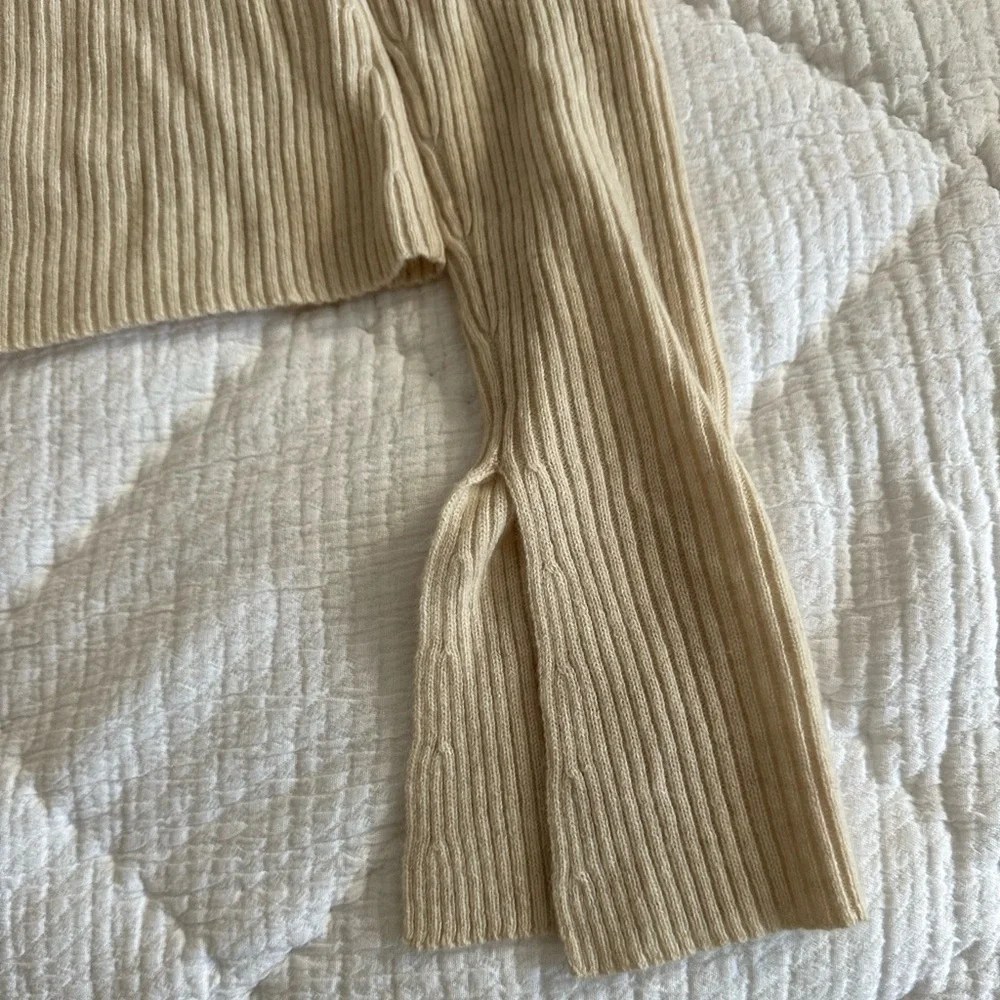 Reformation Glenna Cashmere Sweater - Picture 10 of 10